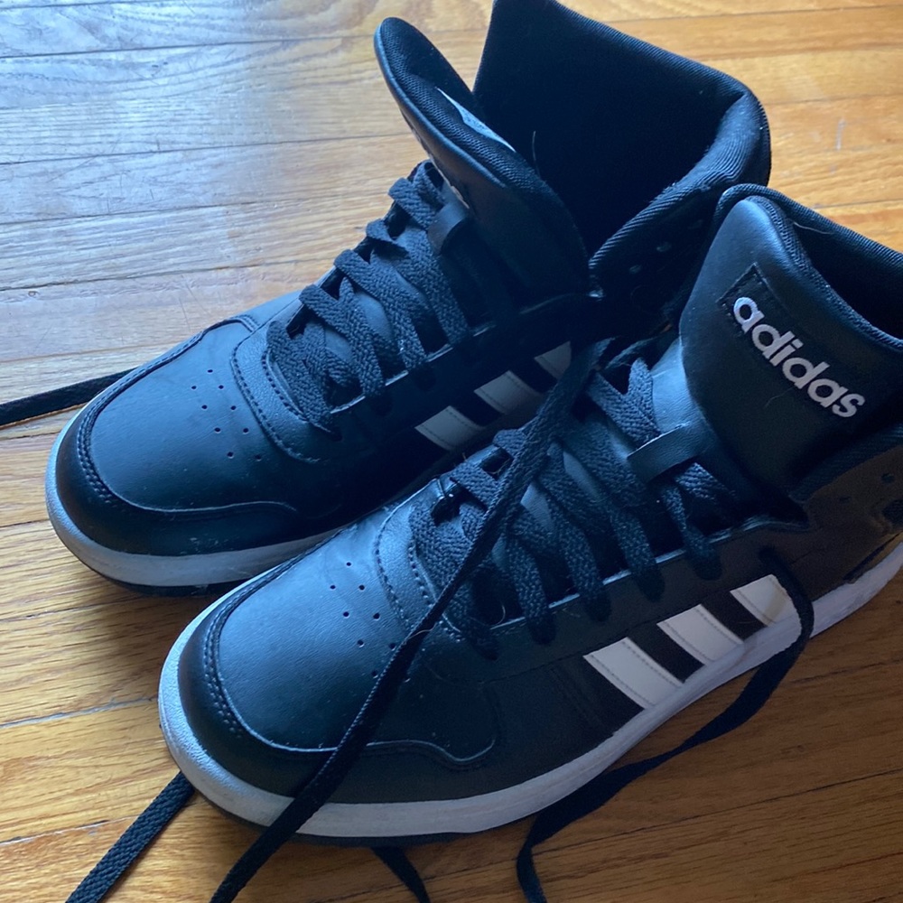 Adidas high top shoes black white - Picture 1 of 3